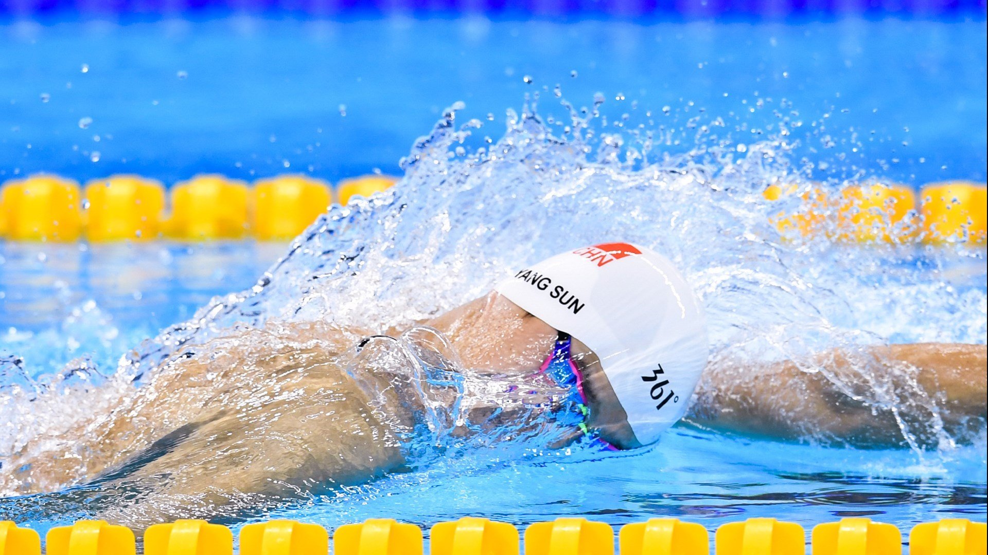 足总杯常规赛激情夜！陈梦里突外投，圣安东尼奥马刺大胜广厦男篮